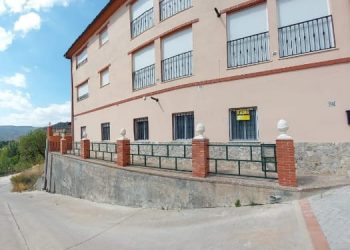 > ALQUILER. Casas Altas. C/Hondiguero,72 (Planta Baja)