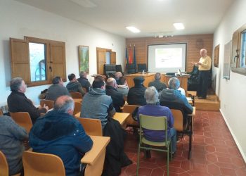 Charla de la avispilla del almendro. 25 de enero