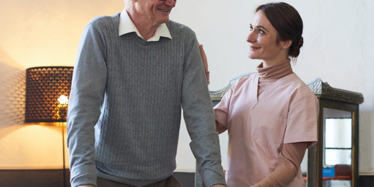 Se requiere Auxiliar de Enfermería/Gerocultores en la Residencia de la 3ª Edad de Ademuz