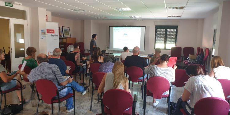 Desde el 10 de Julio al 14 de Julio se ha realizado en la Mancomunidad de Municipios Rincón de Ademuz un “Curso de Manipulador de Plaguicidas, nivel básico”