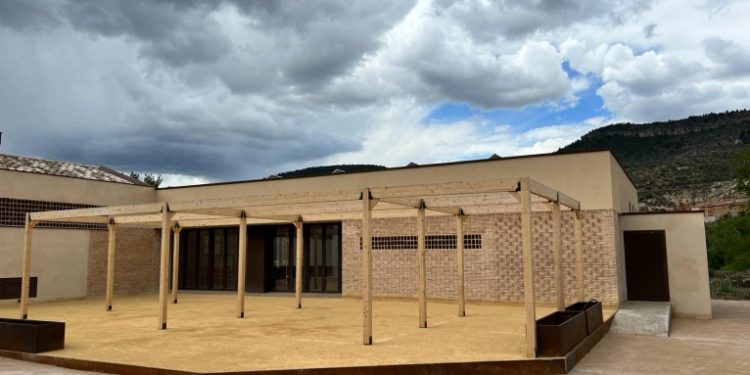 Licitación del chiringuito ” La Moncloa” de Casas Bajas