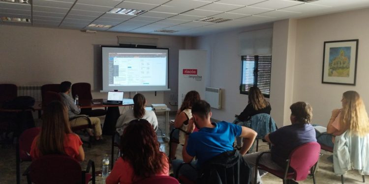 Formación para la gestión de las webs turísticas del Rincón de Ademuz.