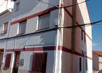 >VENTA O ALQUILER CON OPCIÓN A COMPRA.  LOS SANTOS. C/ Iglesia, 8