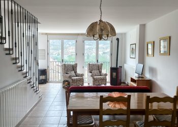 >ALQUILER. Casas Altas. C/Hondiguero,52 (Dúplex)