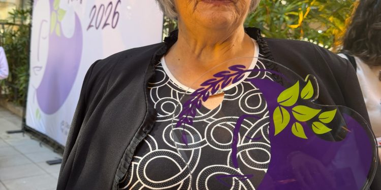 Alicia Mañas Adalid, fotógrafa de Ademuz, recibe un reconocimiento en la V edición de «Fem que les dones compten»